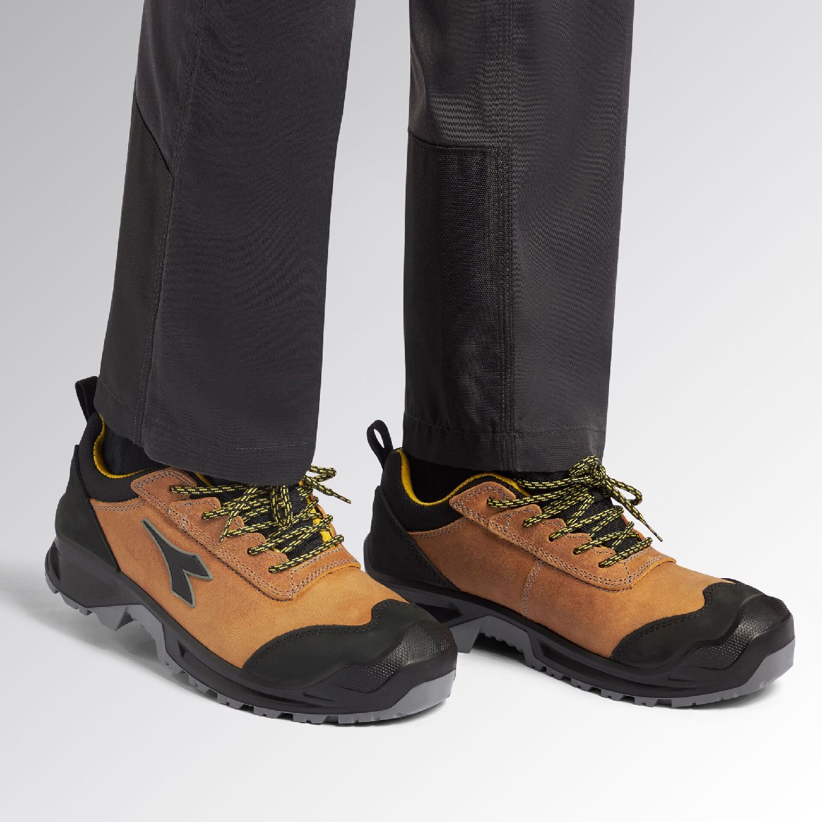 Calzado de seguridad Diadora CLASSIC LOW Marrón S3S FO SC LG SR Calzado de seguridad Diadora CLASSIC LOW Marrón S3S FO SC LG SR