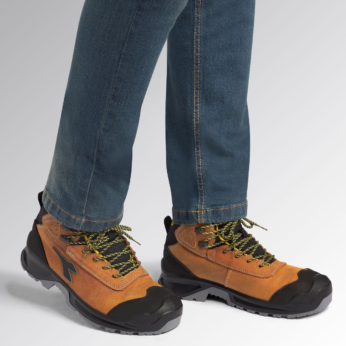 Calzado de seguridad Diadora CLASSIC MID Marrón S3S FO SC LG SR Calzado de seguridad Diadora CLASSIC MID Marrón S3S FO SC LG SR